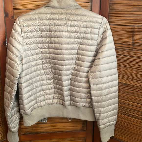 Michael Kors women’s packable down jacket small - Picture 6 of 12